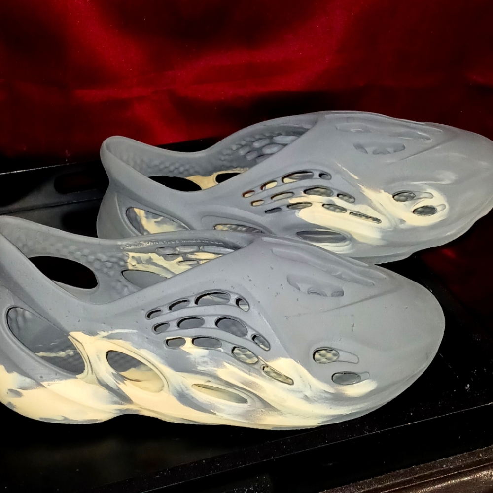 Adidas Yeezy Mxt Moon